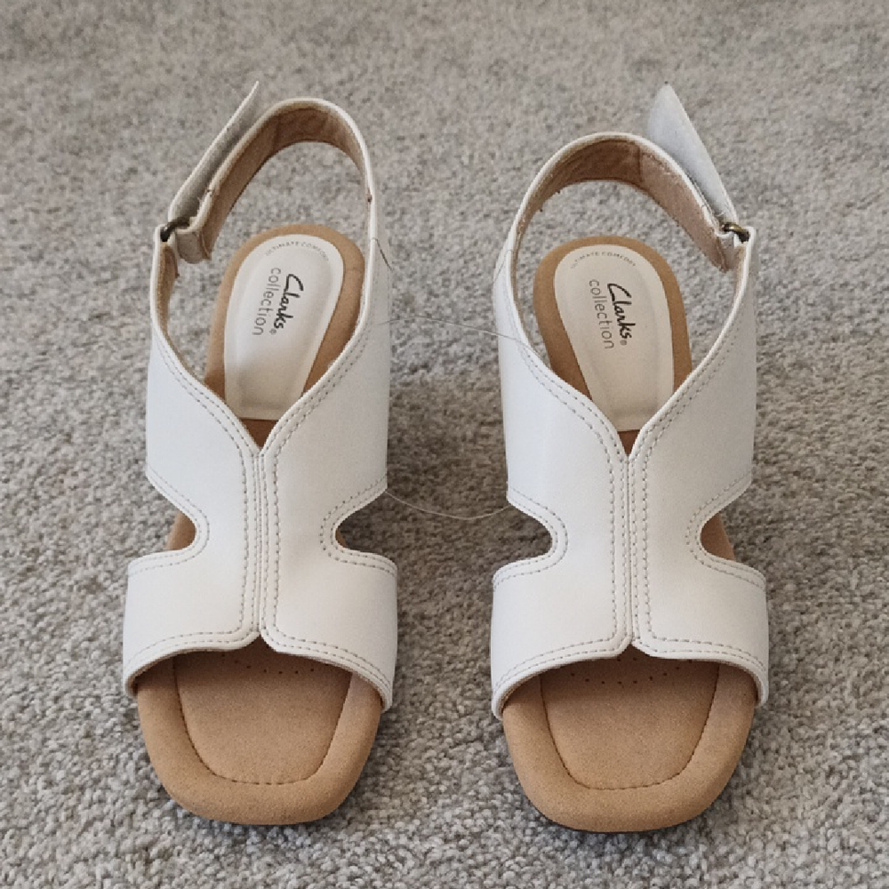 NWT Clarks White Leather Wedges